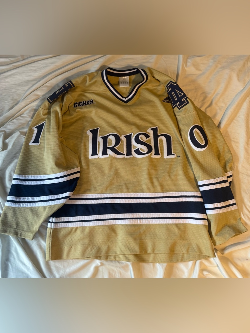 Original Notre Dame Irish Gold Hockey Jersey Adidas 2001 Size S